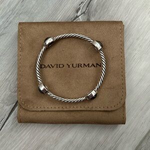 David Yurman Classic Cable Bracelet Bangle with 4 Black Onyx gemstones